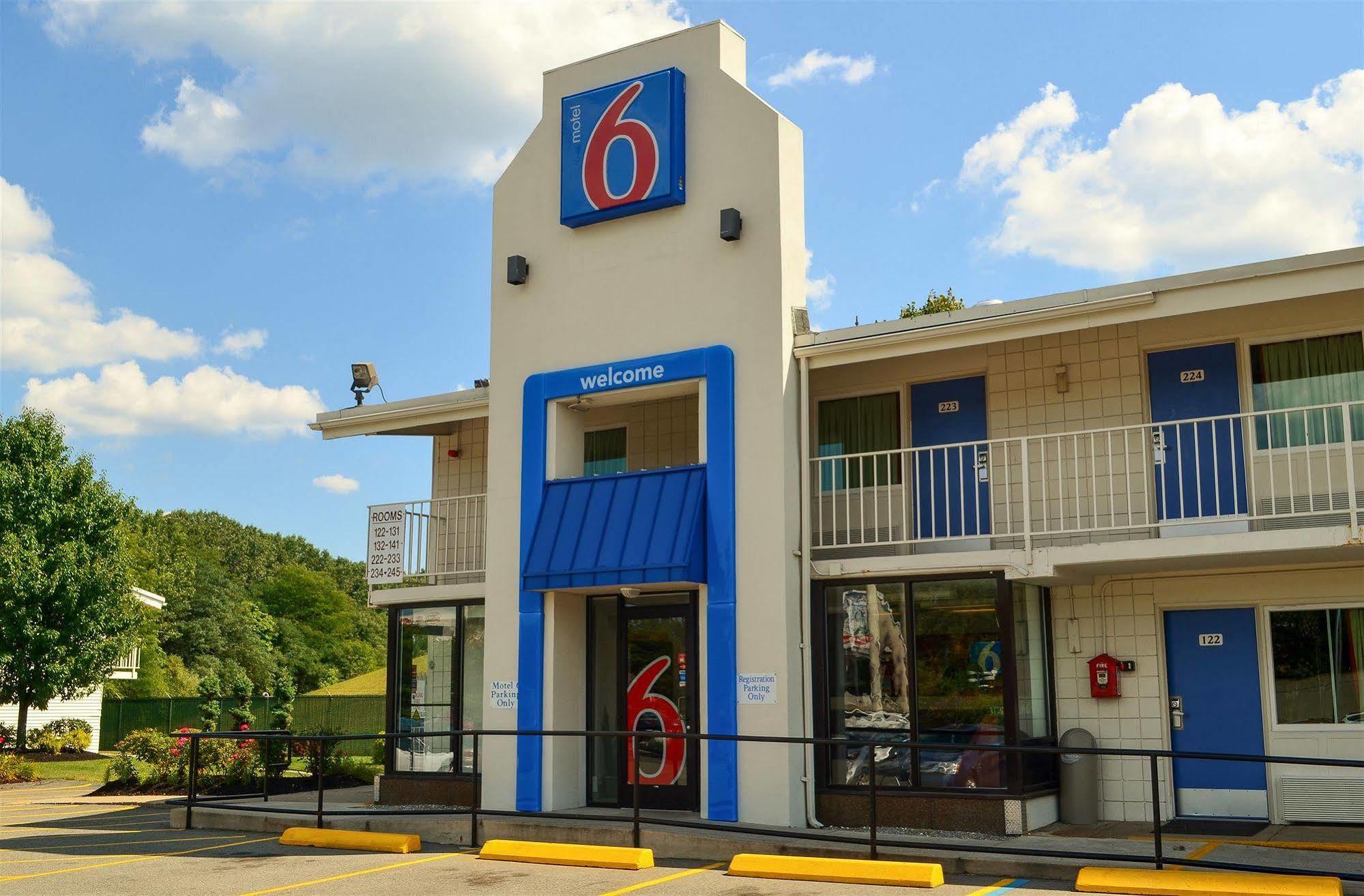 Motel 6 Boston South - Braintree Zewnętrze zdjęcie